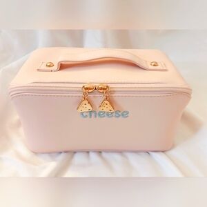 Dr. Cheese Large Travel Capacity Women's Make Up Cosmetic Bag Pink NWOT